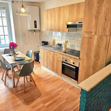 Spacieux Et De 47 M2 Charleville-Mézières